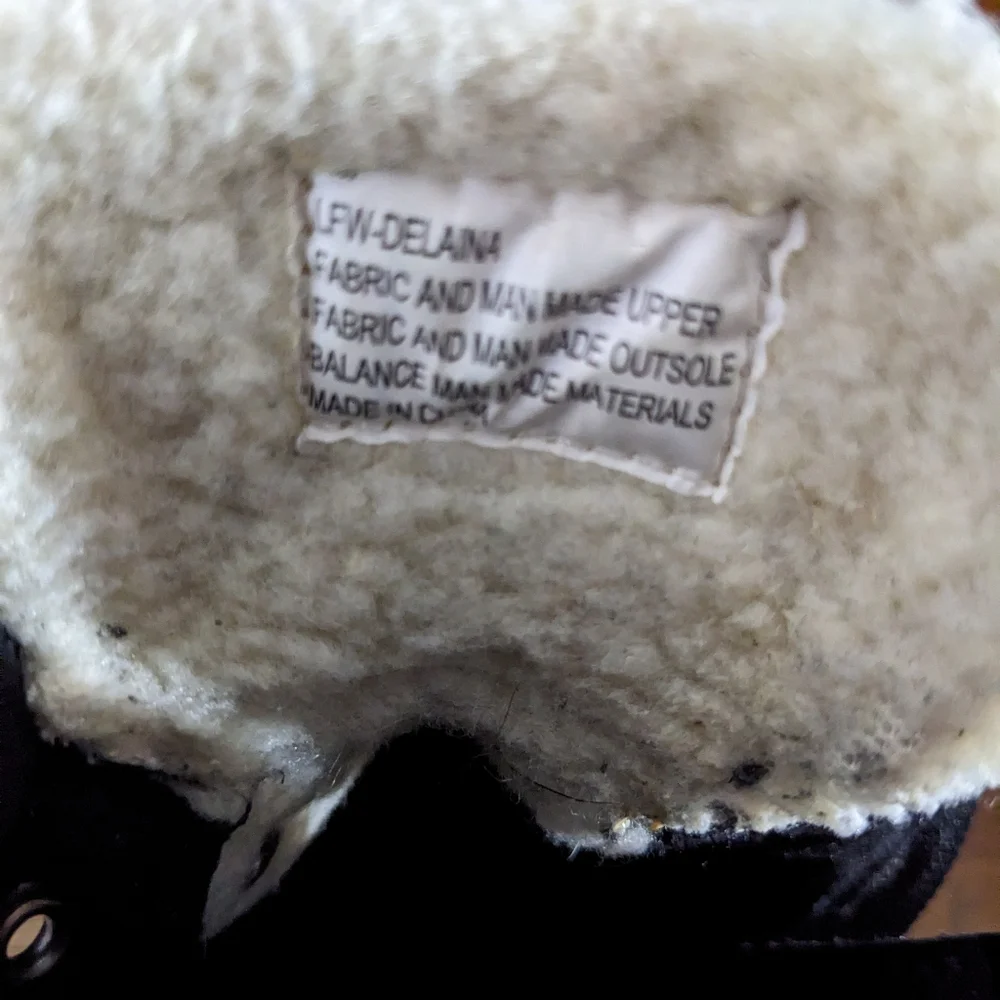 London Fog Black/Maroon Plaid Ankle Boots sz 8 Zip & Tie So Cute Very Good Cond! - Picture 7 of 11